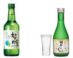 minum Jepang sake